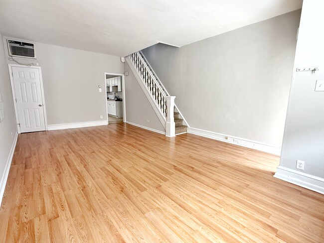 Building Photo - 2517 S Carlisle St
