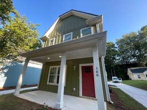 Building Photo - Available August 2026!