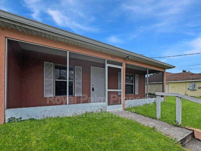 Building Photo - 5231 27th St SW