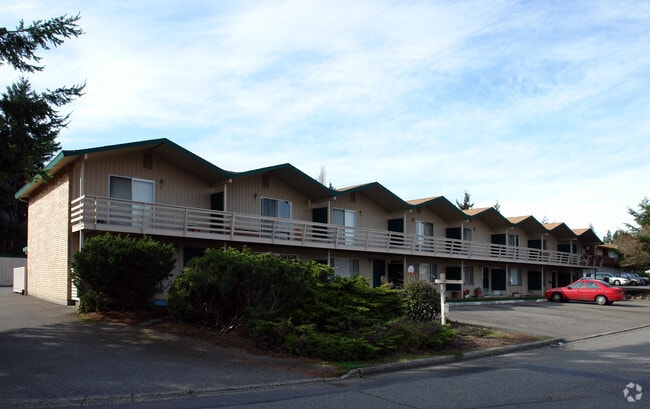 Primary Photo - 1422 Rainier Dr