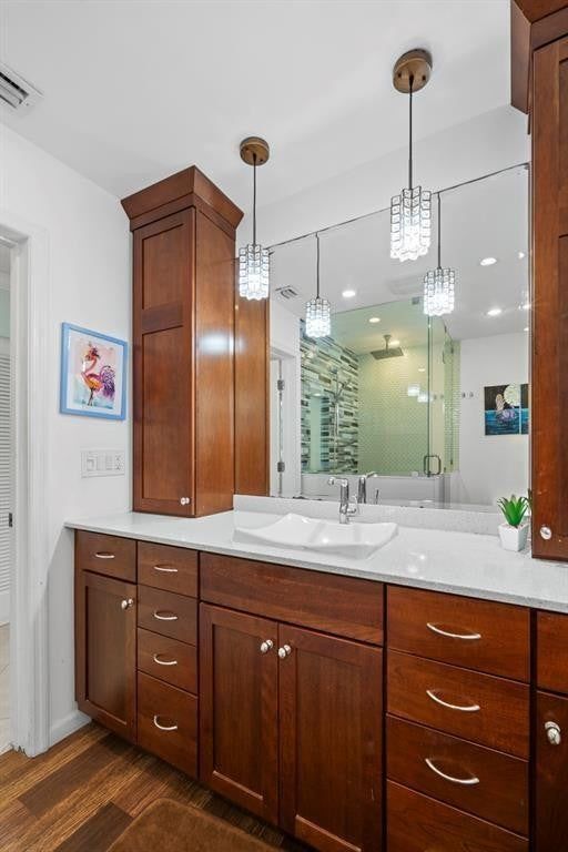 Building Photo - 2325 Barcelona Dr