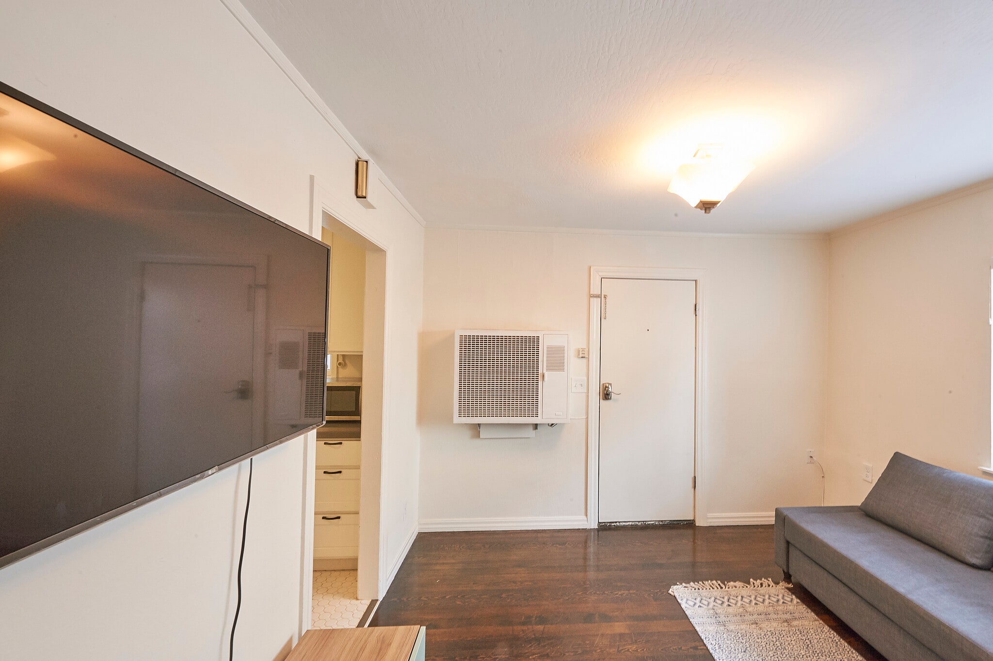 Building Photo - 1724 Lincoln Ave