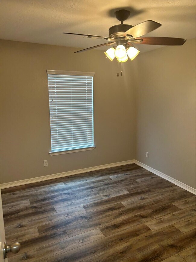 Building Photo - 19006 Kenswick Cove Dr