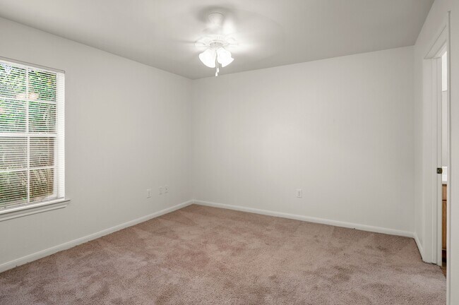 Primary Bedroom & Bathroom Entry - C1 Floorplan - Memorial Heights at Washington