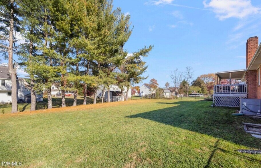 Building Photo - 2916 Newbern Dr