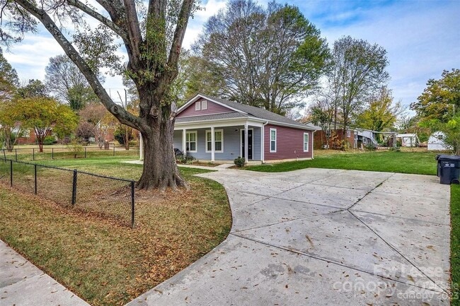 Building Photo - 664 Reeves Ct