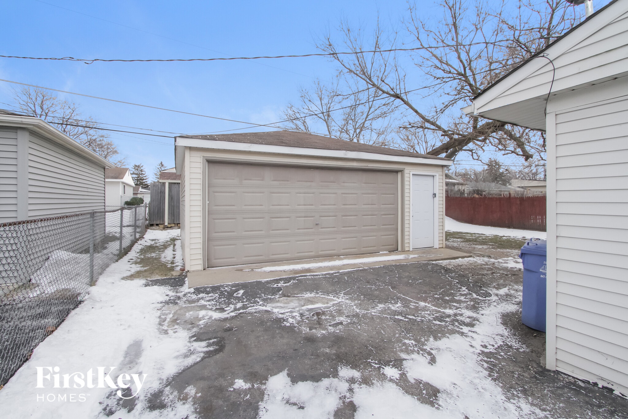 Building Photo - 21 Thrush St