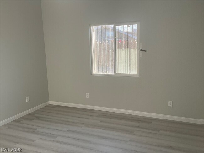 Building Photo - 4966 Andover Dr