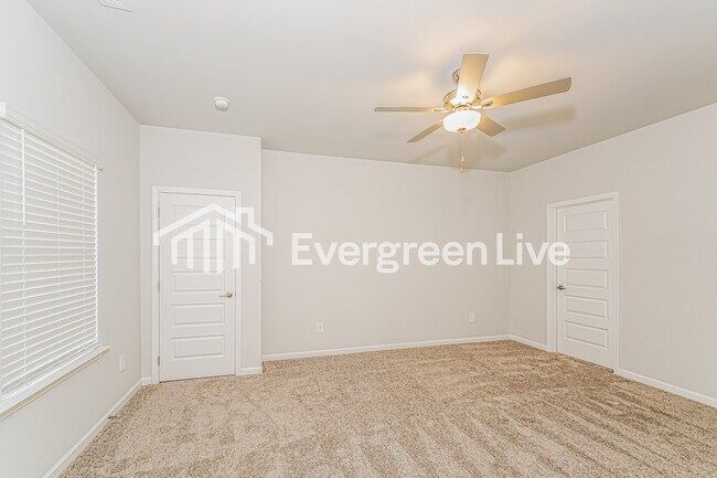 Building Photo - 15785 Ruthie Lynn Dr