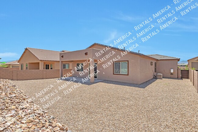 Building Photo - 10858 W Yates Ln