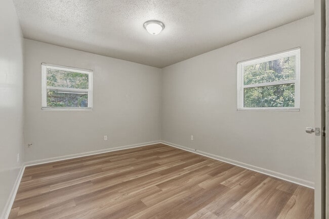 Building Photo - 1427 Connecticut St