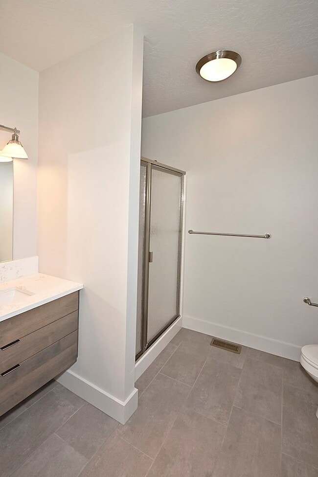 Building Photo - One of a Kind-3 Bedroom and 3 Bathroom Luxury Townhouse in Harris Ranch.