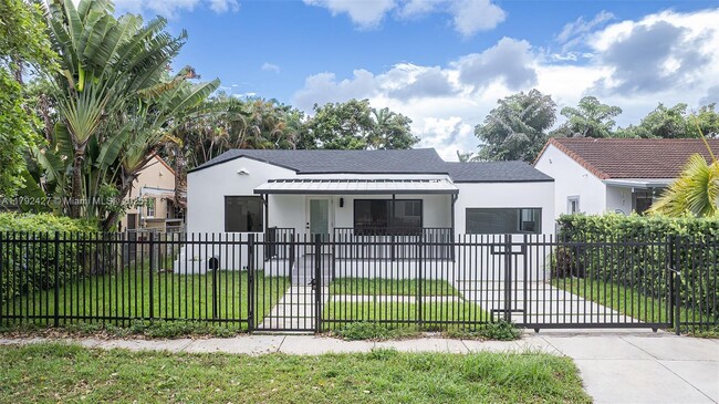 Building Photo - 1854 SW 17th St