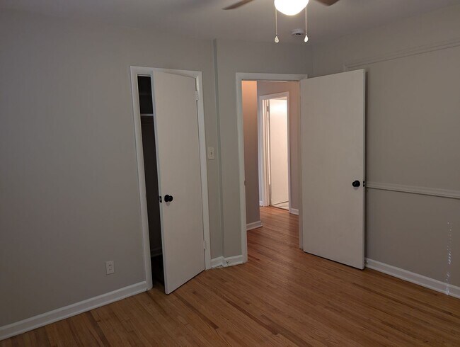 Building Photo - Cozy Ranch Style home located in the Matthews Park community.