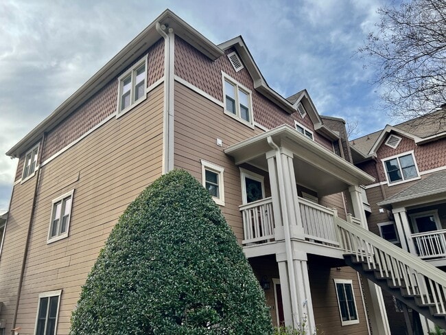 Building Photo - Condo with Convenient Location!