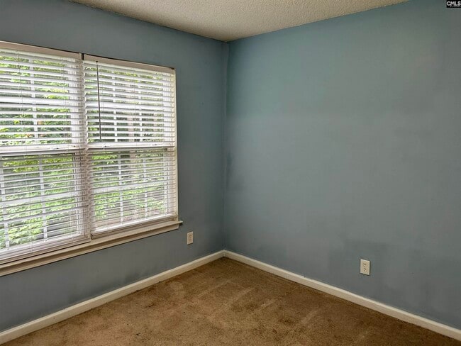 Building Photo - 17 Sugar Maple Ct