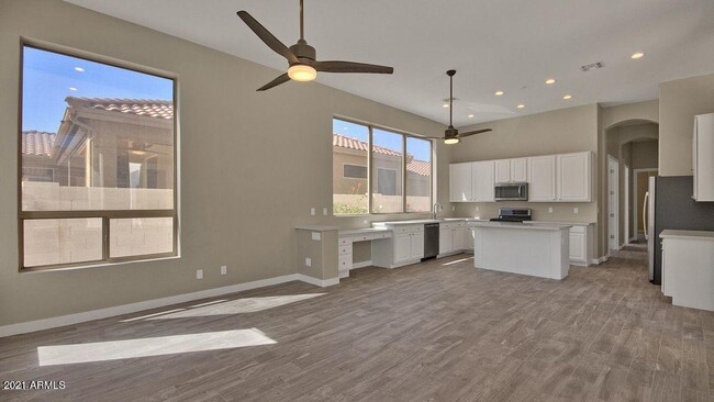 Building Photo - 13491 E Estrella Ave