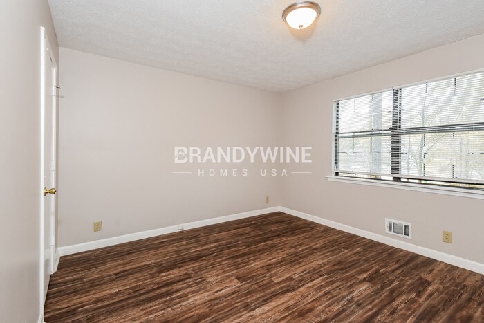 Building Photo - 2263 Rolling Rock Dr