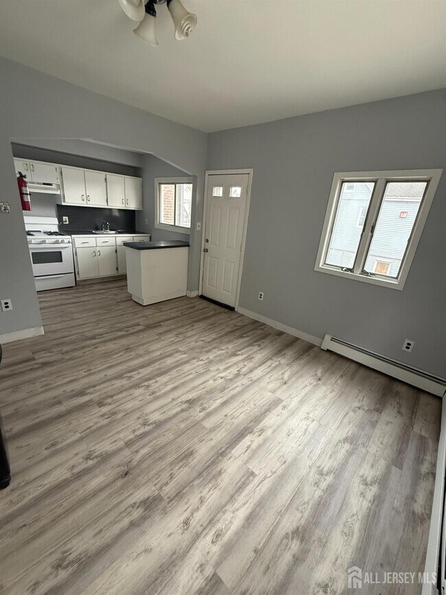 Building Photo - 80 1st St