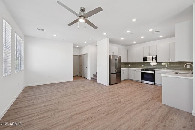 Building Photo - 2116 JENNIFER LYNN Way