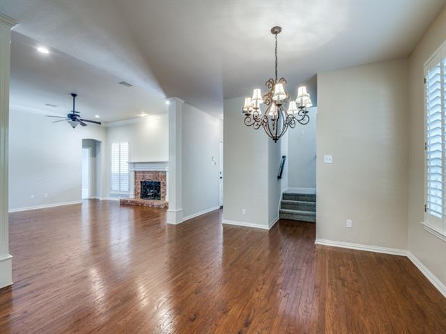 Building Photo - 6428 Glenhollow Dr
