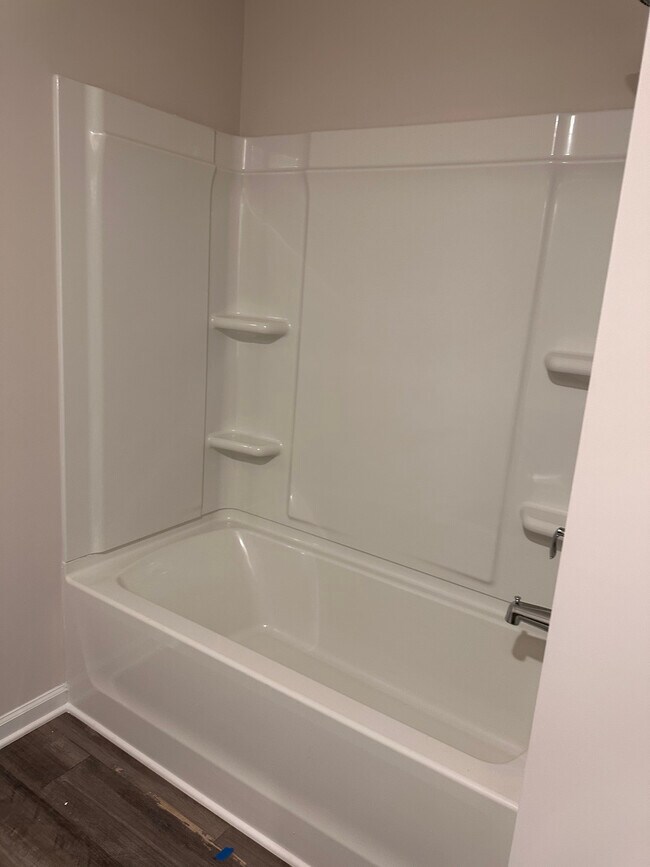 Building Photo - 12820 Canton Side Ave