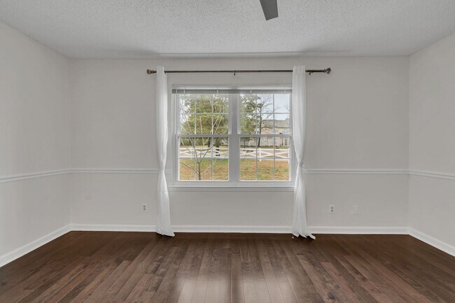 Building Photo - 2077 Nashboro Blvd