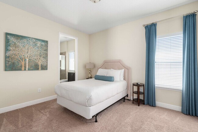 Building Photo - 909 Desert Mountain Ct