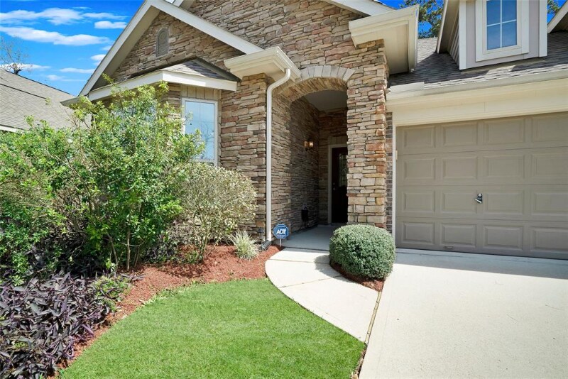 Building Photo - 139 N Hawkhurst Cir