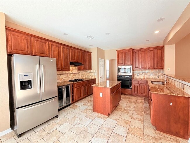 Building Photo - 3927 Blue Monster Cove