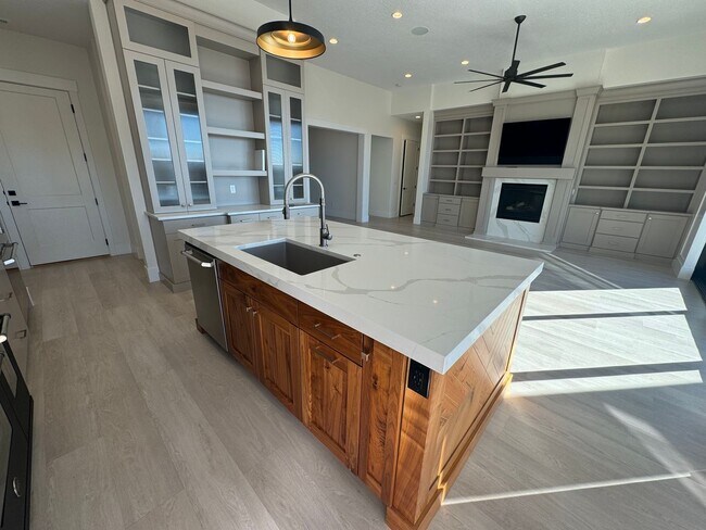 Building Photo - Home in Anasazi Vista neighborhood.