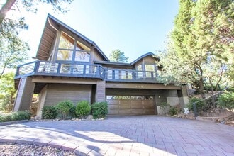 Building Photo - Cathedral Pines Three Bedroom Home - Appli...