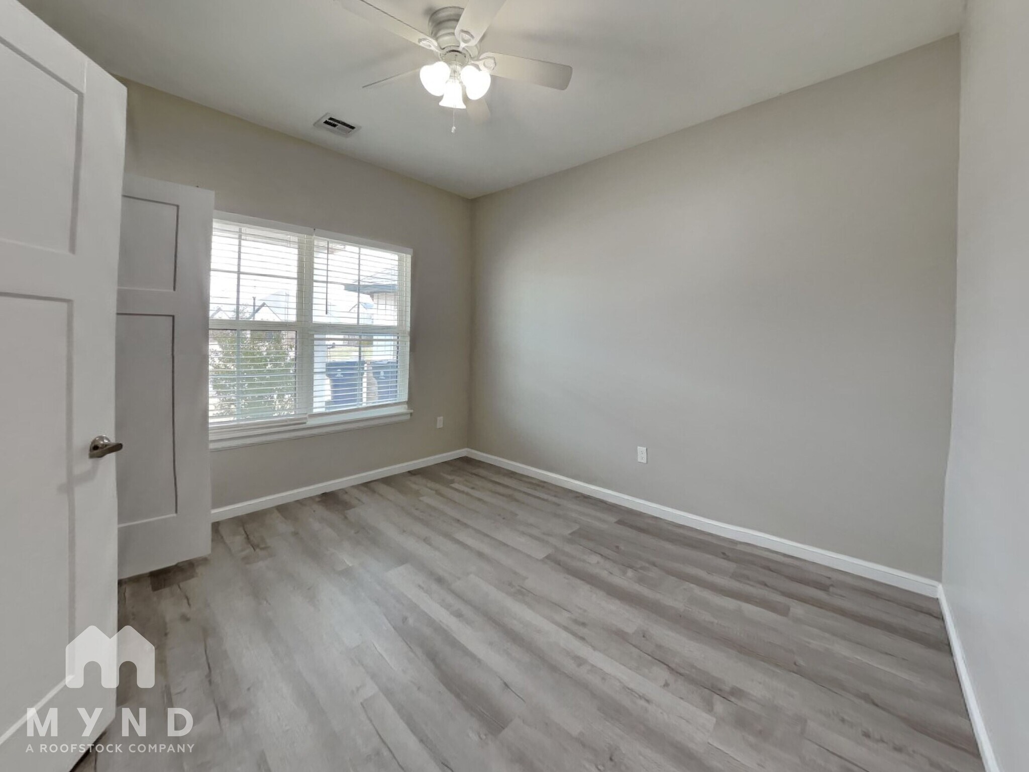 Building Photo - 12924 Firerock Cir