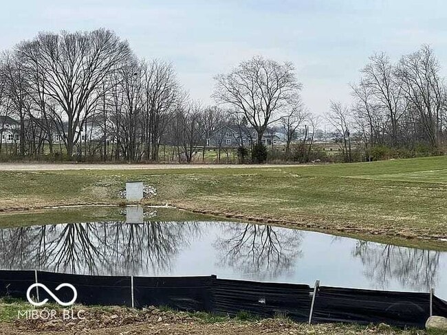 Building Photo - 4894 Oak Hl Dr