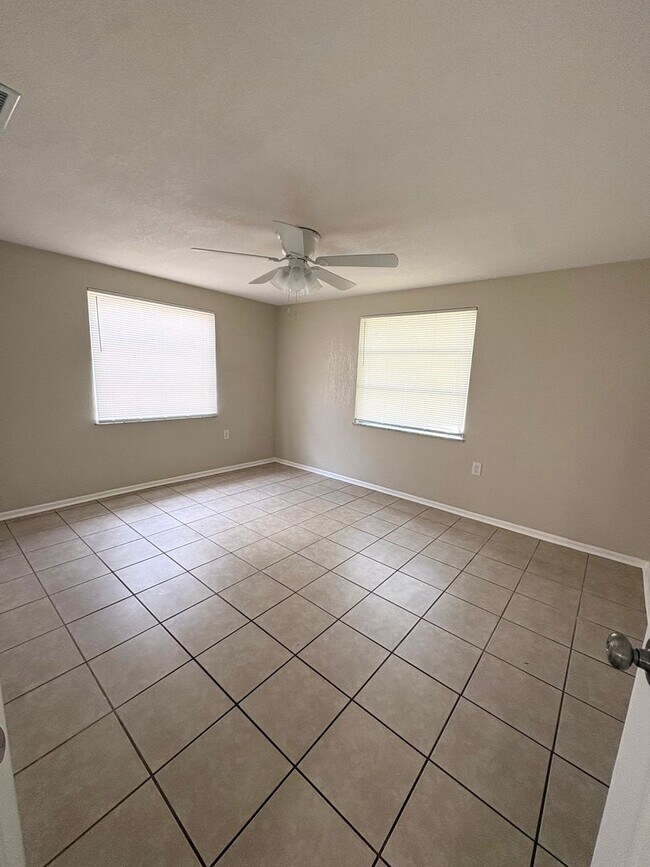 Building Photo - 4606 Eastwood Ln