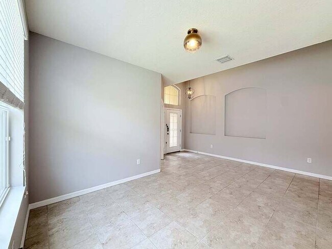 Building Photo - 8222 Willow Beach Dr