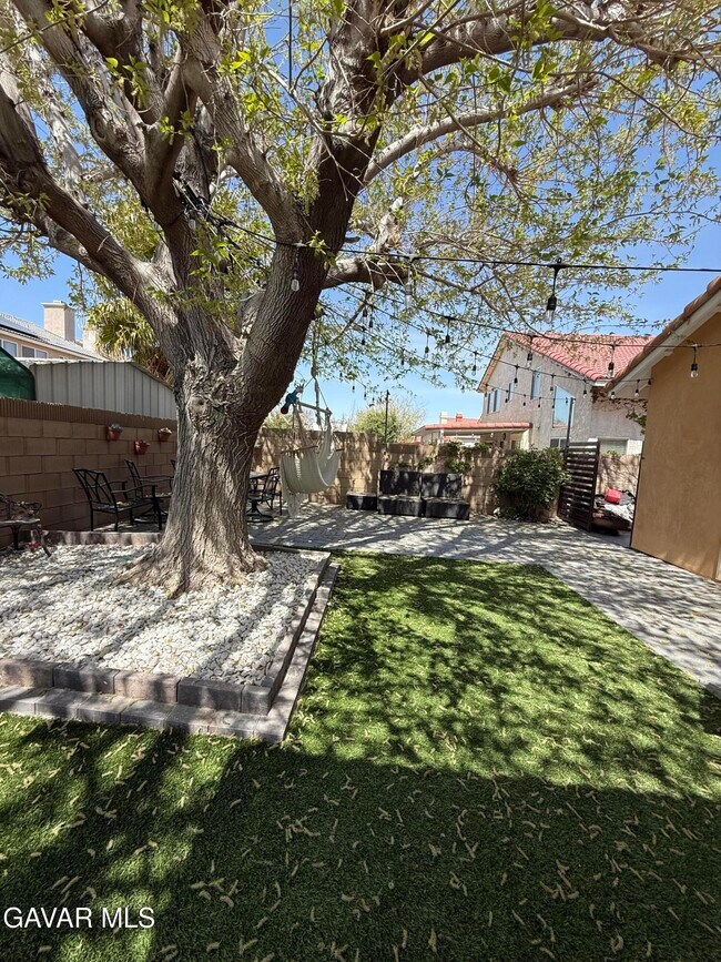 Building Photo - 44637 Cerisa St