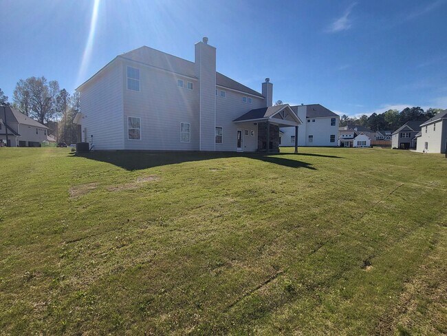 Building Photo - 227 Haverford Dr