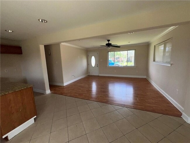 Building Photo - 2500 Campagna Dr