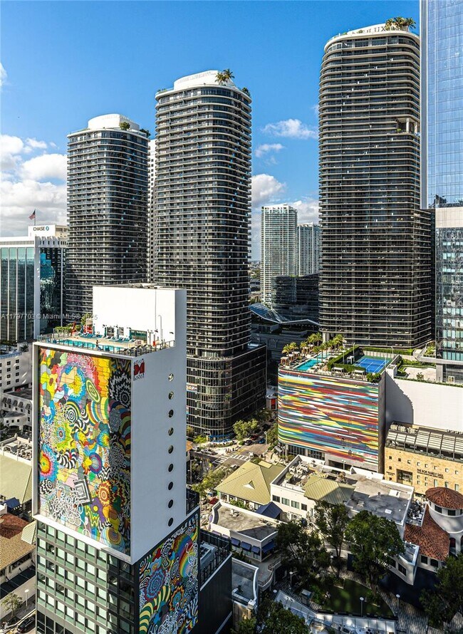 Building Photo - 1010 Brickell Ave