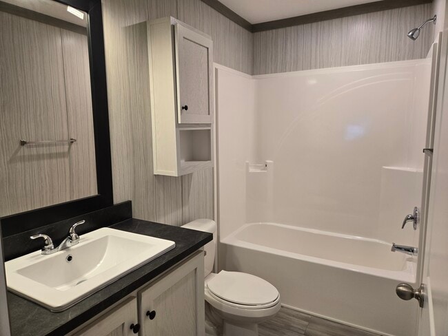 Building Photo - 1133 Yeomans St
