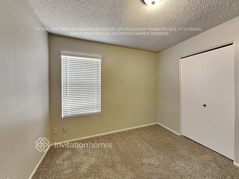 Building Photo - 446 E Wescott Dr