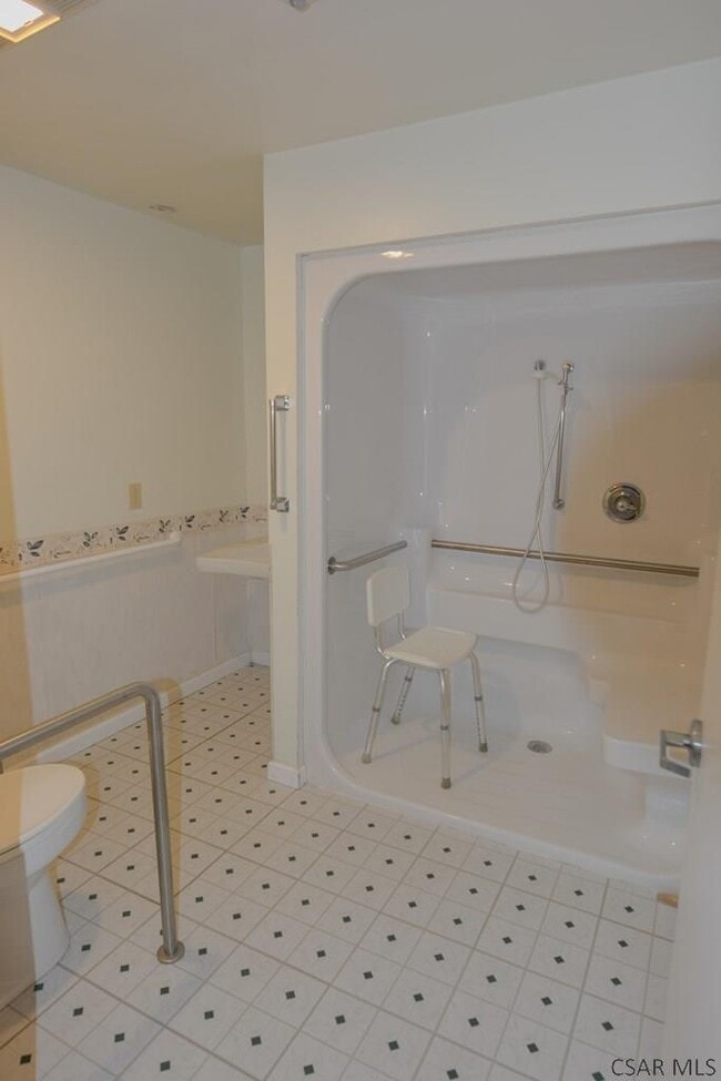 Building Photo - 13 1st St