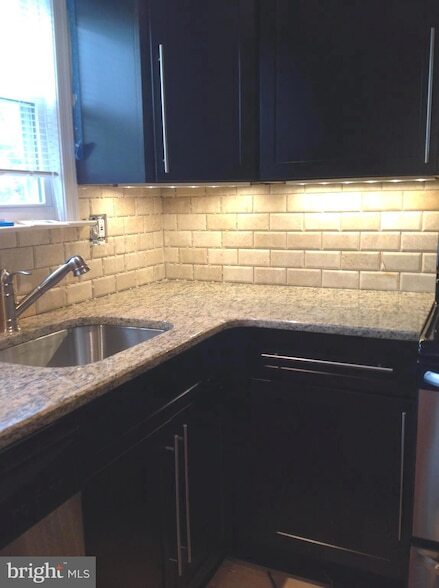 Building Photo - 298 Birch Dr