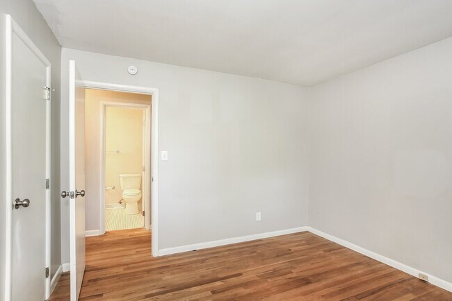 Building Photo - 7605 Kimberly Dr