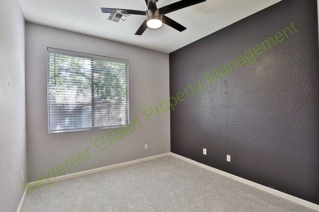 Building Photo - Spacious 4-Bedroom Home with Pool in Gilbe...