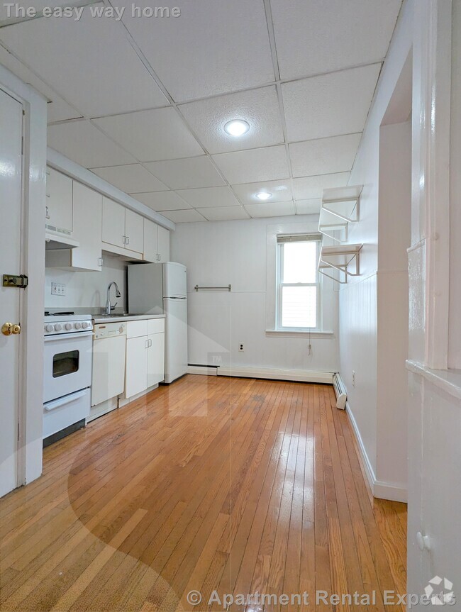 Building Photo - 67 Putnam St