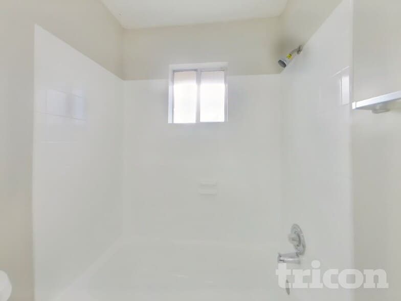 Building Photo - 19902 Burle Oak Dr