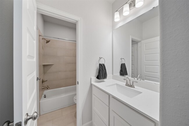 Building Photo - 221 Patina Sorrel Dr