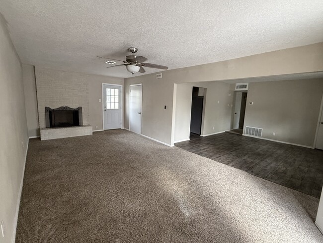 Building Photo - 1725 Spence Ave SE